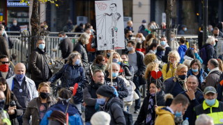 Меркел предупреди за тежка зима на фона на протести