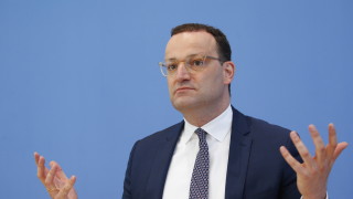 Половината от германското население вече е получило поне една доза