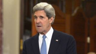 Кери: Ирак да спре да пропуска ирански самолети към Сирия