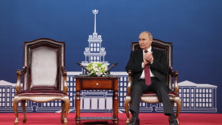 Руският президент Владимир Путин постави под въпрос политическата легитимност на