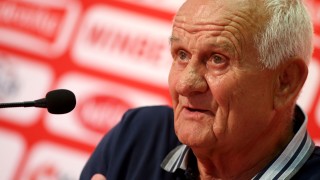 Люпко Петрович е третият най възрастен треньор в световния футбол Сръбският