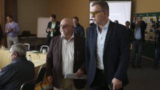 Кой ако не Наско Сираков да потърсим за мнение преди