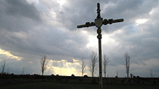 5-метров кръст замени откраднатия в Богорово 