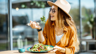 Че начинът ни на хранене влияе пряко на храносмилателната ни