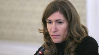 Развалянето на концесията ще загроби Банско, предупреждава Ангелкова