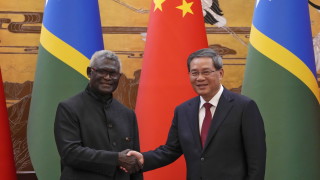 Китай и Соломоновите острови подписаха в понеделник девет сделки една