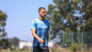 Втородивизионният португалски Визела привлече защитника Андреа Христов 25 годишният български футболист