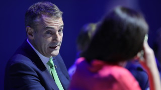 Бившият главен изпълнителен директор на BP Бърнард Луни губи около