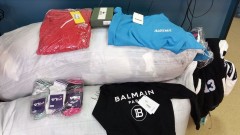 Митничари откриха 8225 "маркови" дрехи в контейнер на товарен влак