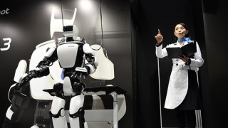 През ноември миналата година OpenAI открехна нова ера на изкуствения