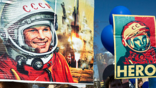 Русия чества 60 г от легендарния полет който превърна Юрий
