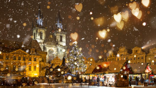 Тиха нощ свята нощ е една от най популярните коледни песни