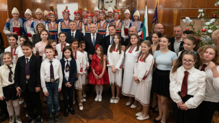 Българската Коледа е много повече от дарителска кампания тя обединява