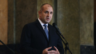 Очаквам и правителството и депутатите докато решават въпросите за собственото