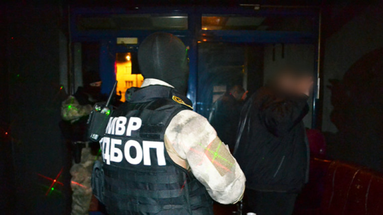 Арестуваха шестима при операция на ГДБОП