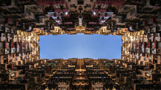 В най-недостъпния жилищен пазар в света хората живеят в контейнери