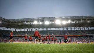 Националният отбор на България излиза рещу Румъния в първата от двете