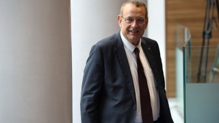 Групата на ДПС без Пеевски се закани че ще следи