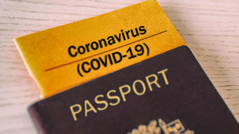 Опозицията срещу имунизационните паспорти във Великобритания се разраства