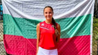 Националката на България за Били Джийн Кинг Къп Росица Денчева се