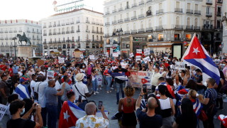 Най малко 115 души са задържани на масовите антиправителствени протести в