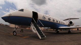 Богаташите вече пестят пари от частни самолети