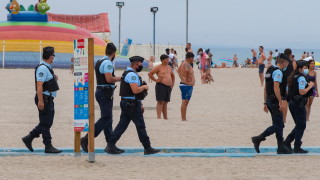 Правителства бързо губят подкрепа сред обществеността заради несправянето им с епидемията