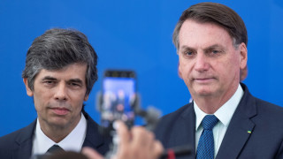 Министърът на здравеопазването на Бразилия Нелсон Тайш подаде оставка обявиха