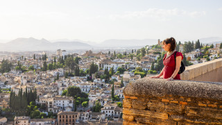 Битката на Испания срещу прекомерния туризъм прави заглавия от години