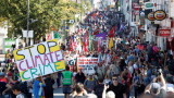  Десетки хиляди излязоха на протестно шествие против Г-7 