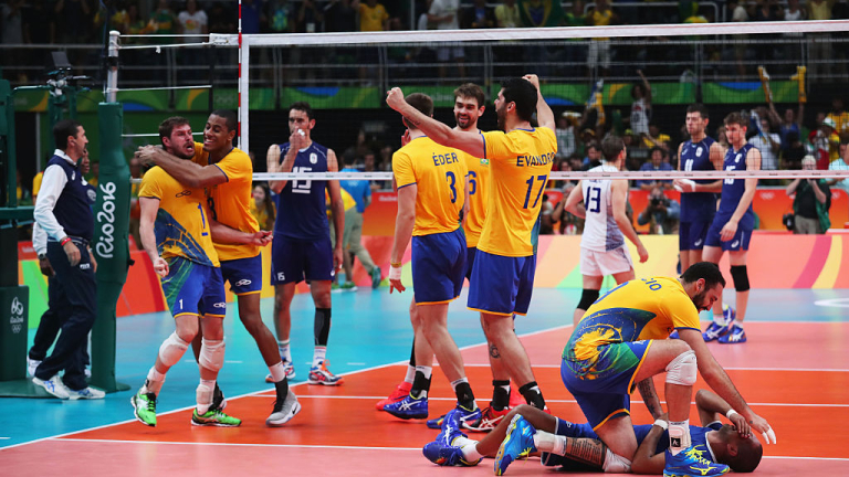 Домакините от Бразилия триумфираха във волейбола