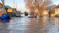 Наводнения грозят десетки хиляди души в Русия