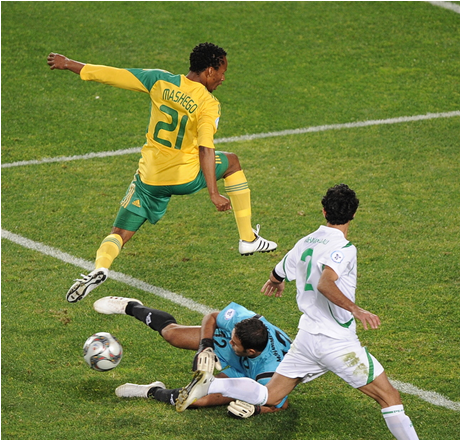 ЮАР и Ирак откриха Купата на Конфедерациите с нулево реми