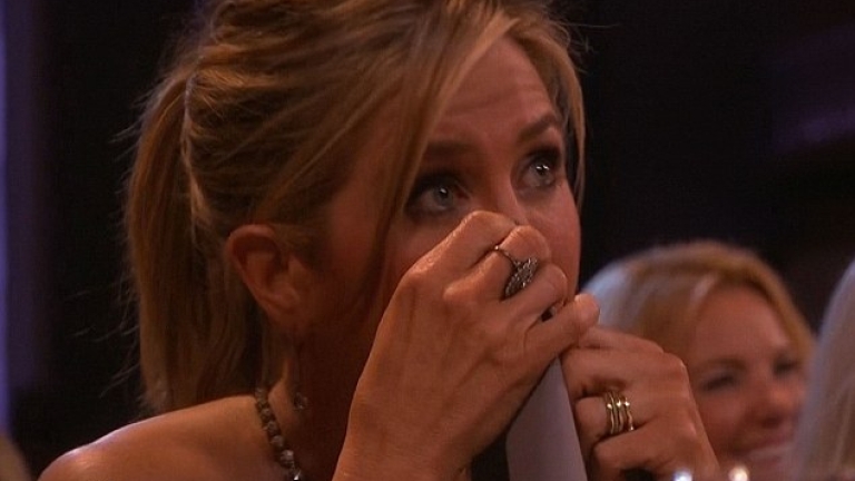 Дженифър Анистън се разплака в тв предаване