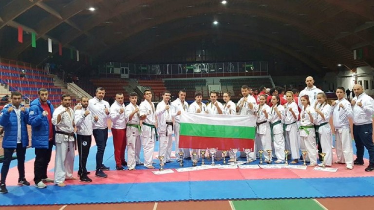 Националите на Българската карате киокушин федерация обраха медалите на Купа