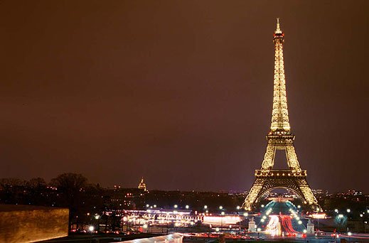 В Париж откриха ресторант на 125 метра над земята