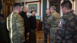 Зеленски обсъди разполагането на миротворци с френски и британски генерали