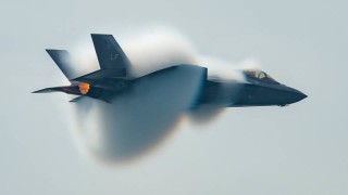 Пентагонът спря да приема нови самолети F 35 за да провери