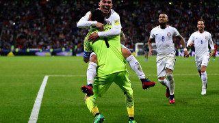 Чили е на финал след 120-минутен сблъсък! Страхотен вратар отчая португалците, спаси всичките им дузпи!