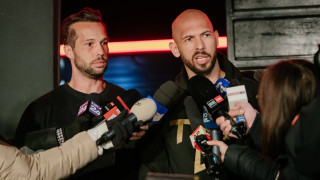 Американската служба на федералните съдебни изпълнители задържа братята Андрю и