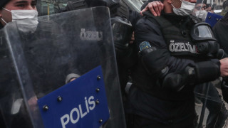 Турската полиция задържа над 70 нелегални мигранти от Афганистан поради