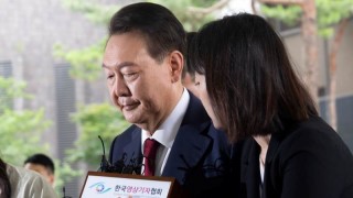 Във вторник бившият южнокорейски президент Юн Сук йол не се яви