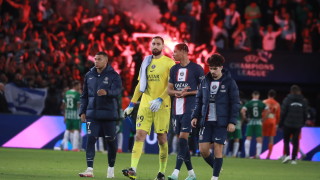 Фенове на Пари Сен Жермен са недоволни от ръководството на клуба