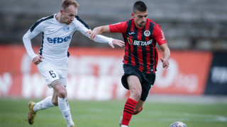 Футболистът на Локомотив София Симеон Мечев изигра в