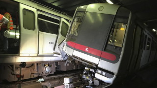 Влакова катастрофа в Хонконг създаде риск от хаос по време