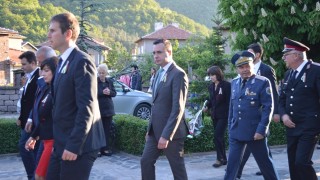 Заместник министърът на младежта и спорта Николай Павлов откри обновената спортна