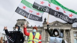  10 години война, а Башар Асад стои отпред на Сирия 