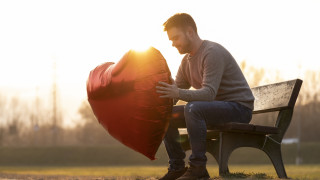 Влюбването често ни кара да се чувстваме еуфорични Раздялата с