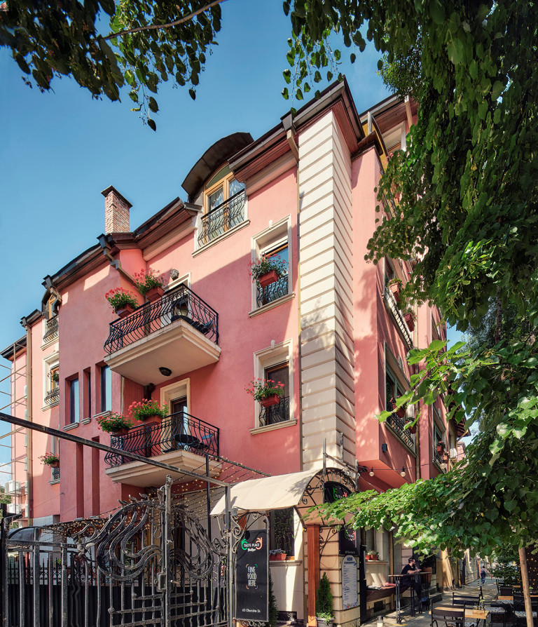 Ребрандираният хотел "Оборище 63"