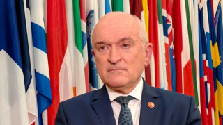 Главчев увери украинския си колега в продължаващата българска подкрепа